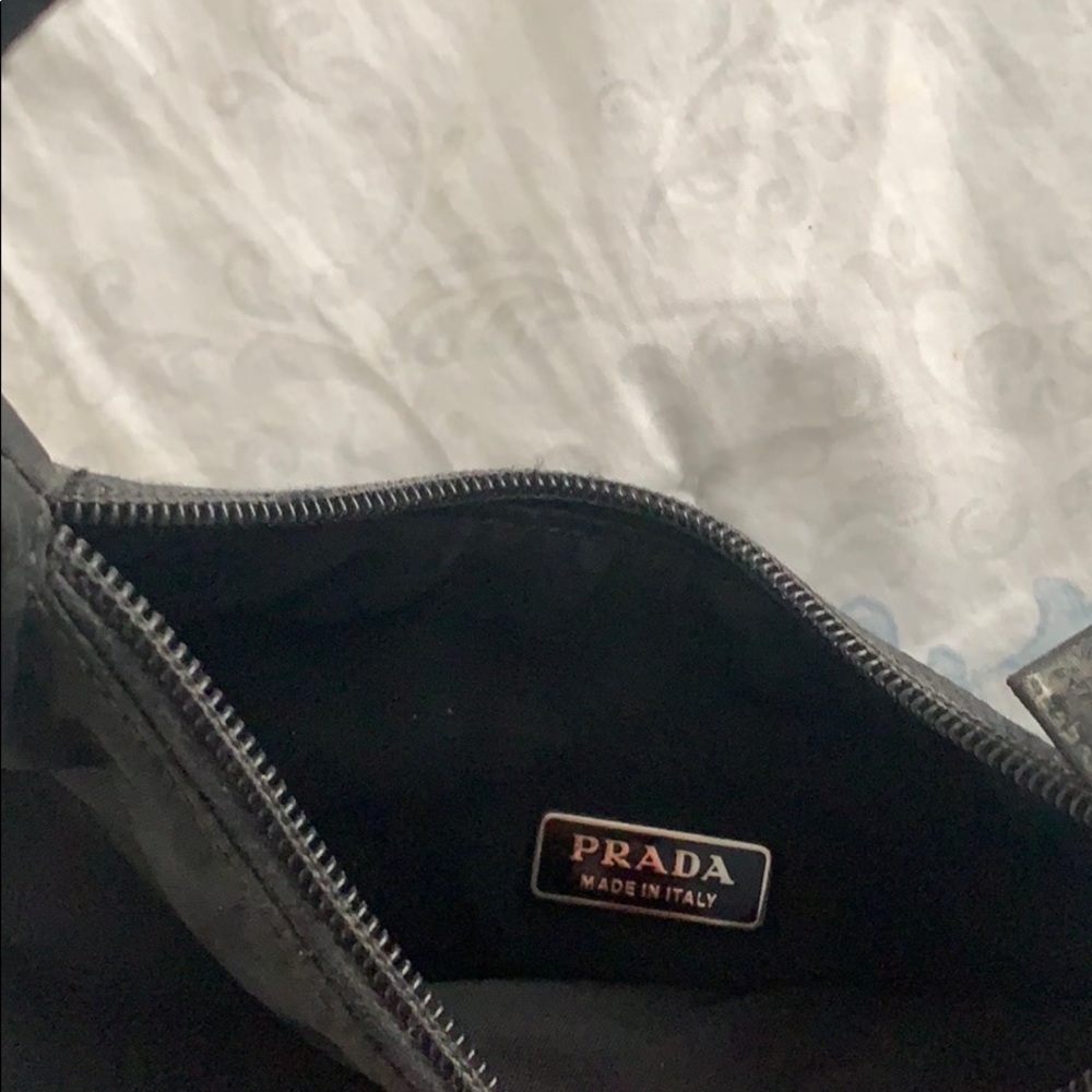 Prada bag - Picture 4 of 5